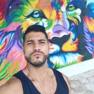 Meet your Posher, Juan nicolas